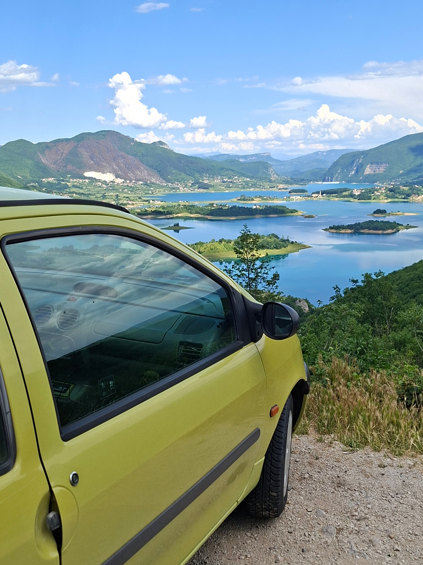 Twingo na prelazu v Durmitorju